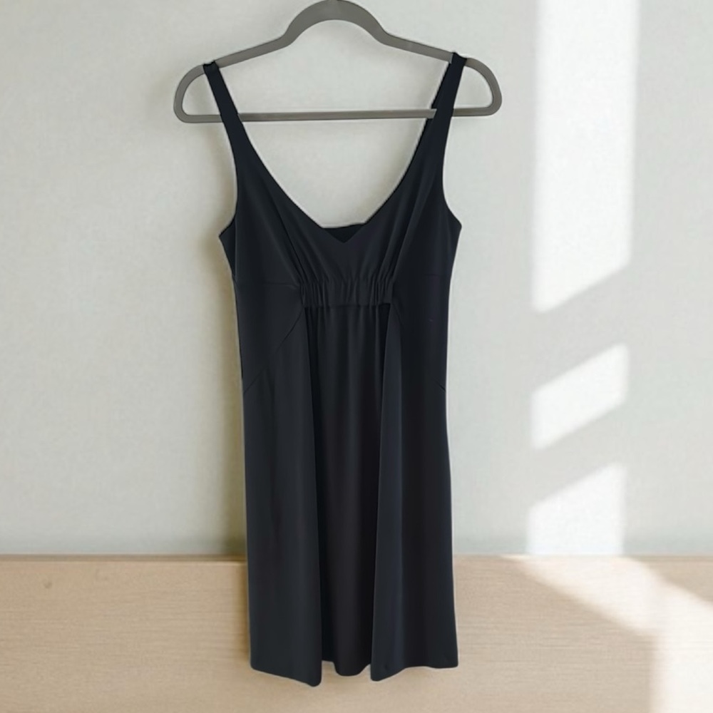 CAbi Classic Black Pleated Dress sz M